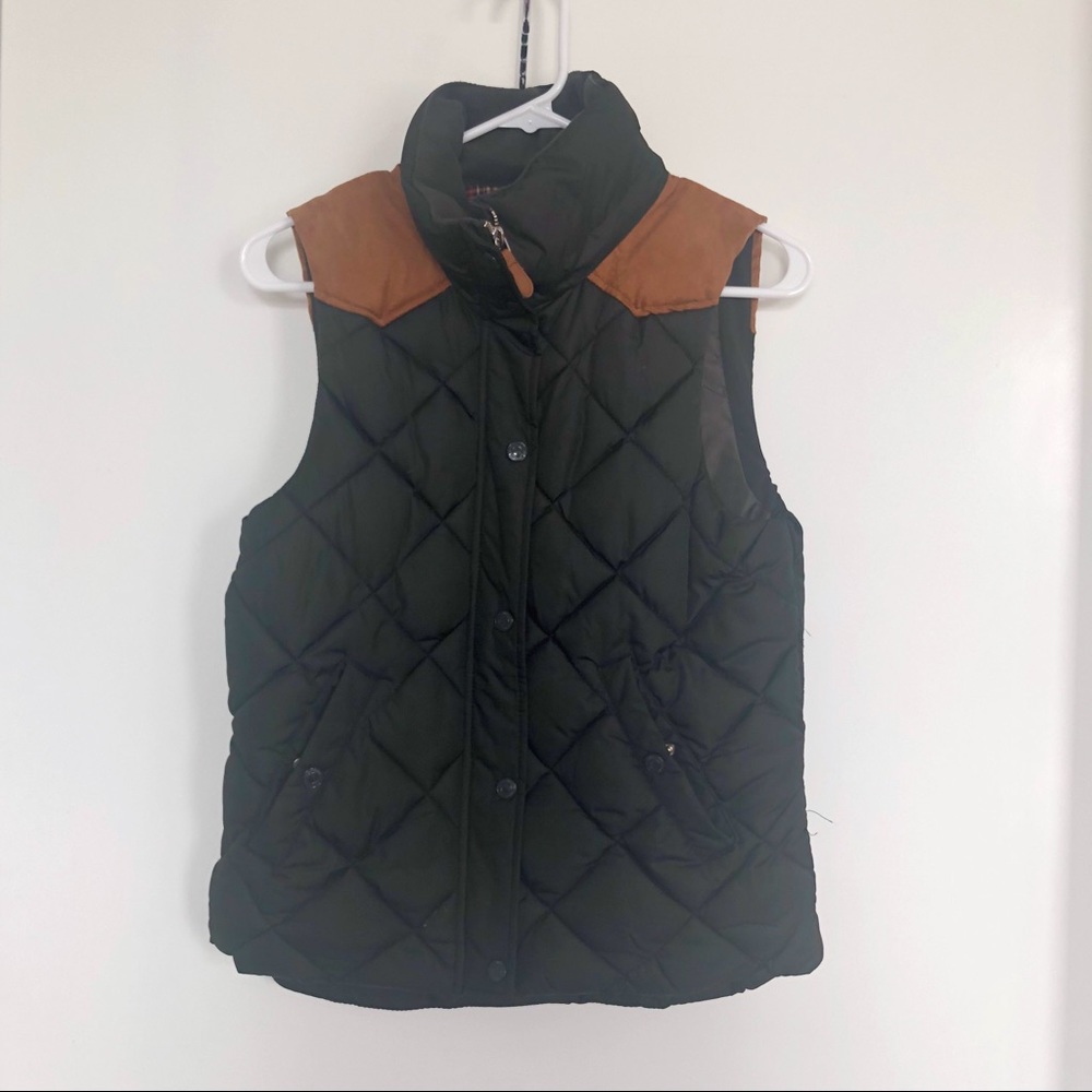 Stylish Dark Green Quilted Vest with Tan Accents